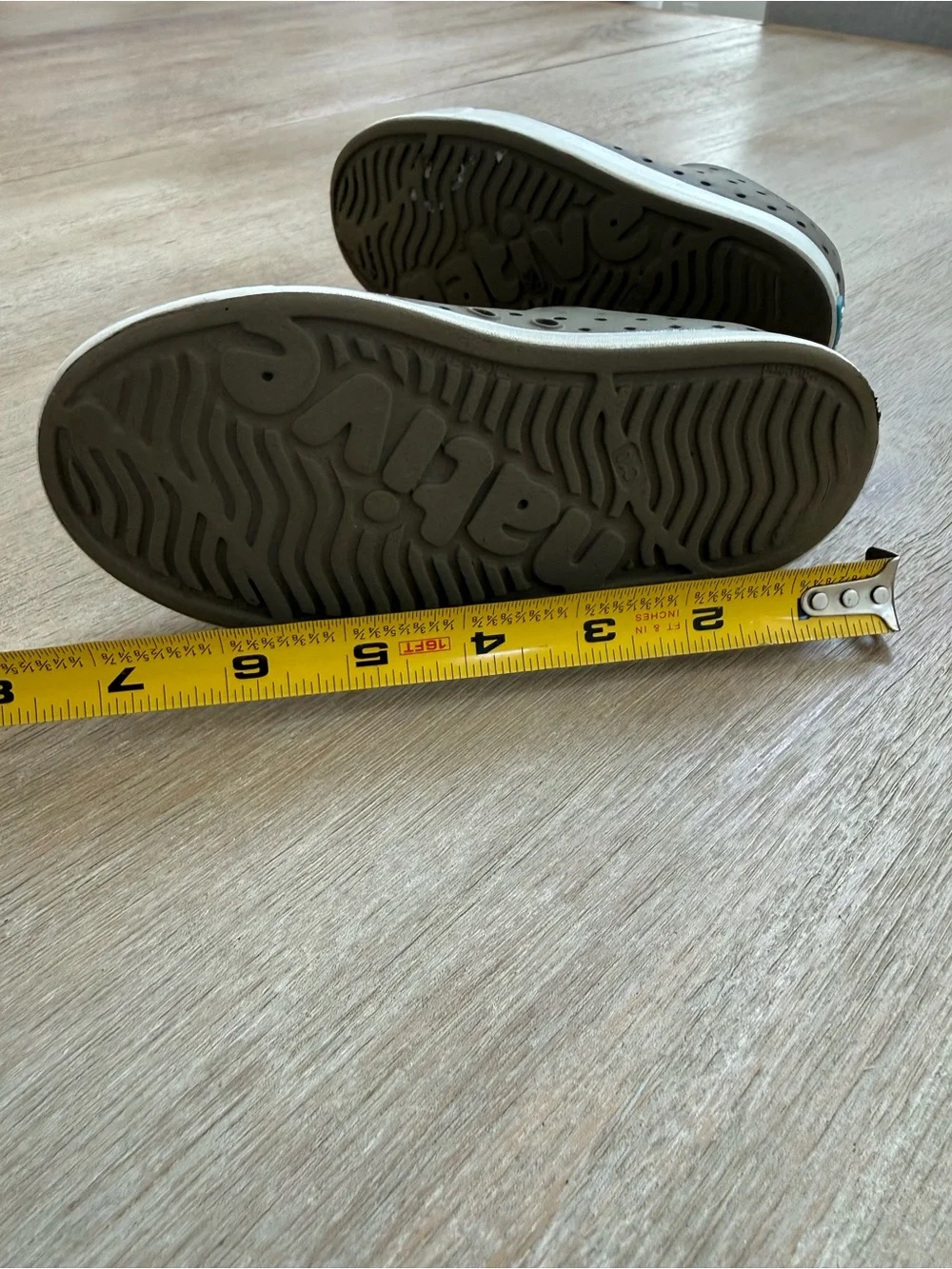 Native Kids Jefferson Slip-On Water Shoes in Olive and White. Size C10